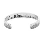 A965_BeKindBracelet1_HAN_PrdPic_231214_1_7c560466-f22d-400f-999c-fe1711fba98c