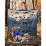 Butterfly_Blanket_GranddaughterToGrandma_01