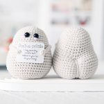 HandmadeKnittedDoll_8_fce7248b-45c0-4c5d-8381-a14a63ce88b6