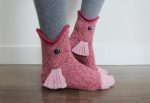 KnitCrocodileSocks1