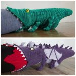 KnitCrocodileSocks1